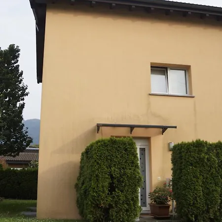 Casa Diana Ticino Проживание в семье Cugnasco