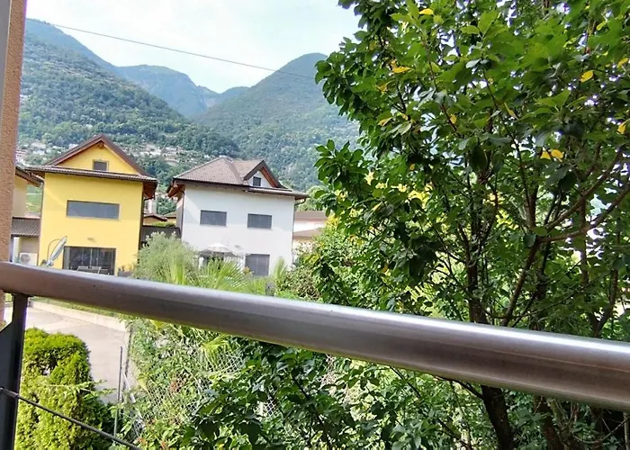 Casa Diana Ticino منزل للإقامة Cugnasco